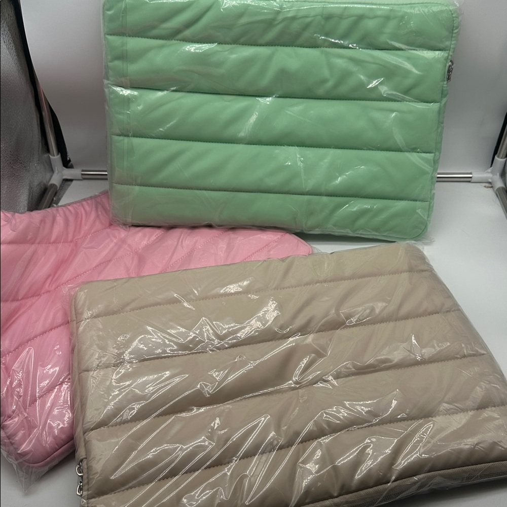 Quilted Puffer Laptop Sleeves in Mint, Pink, and Beige New